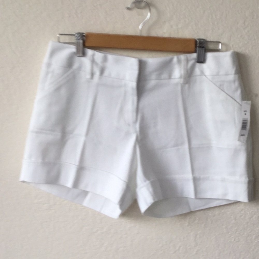 Courtenay white shorts